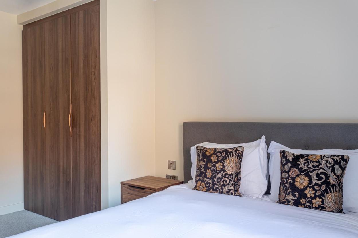 Kings apartments York Bagian luar foto